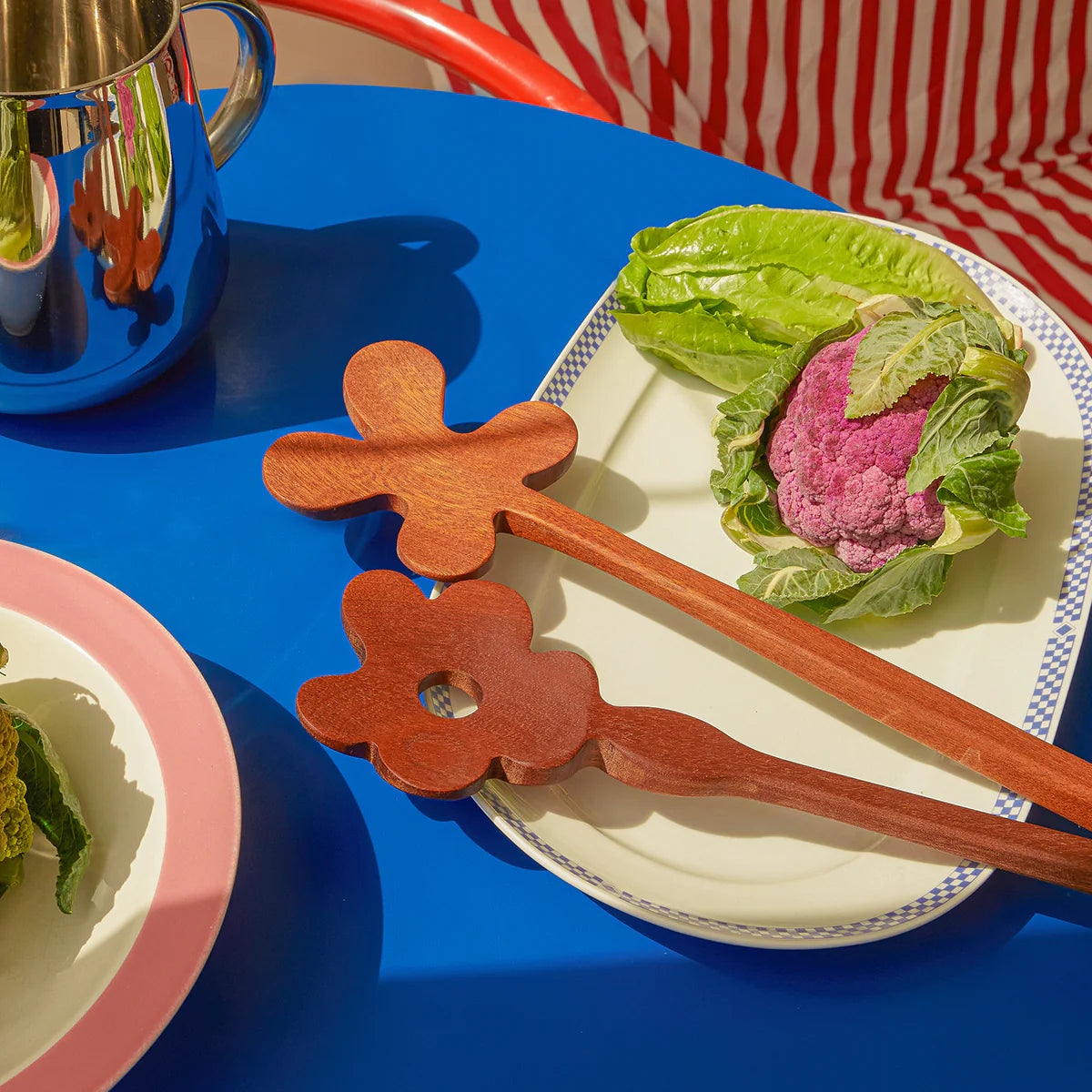 Serving Friends - Large Flowers - Slowdown Studio